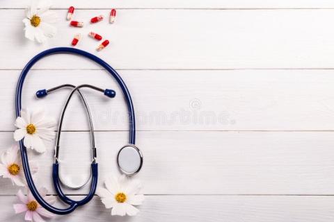 ромашки и стетоскоп